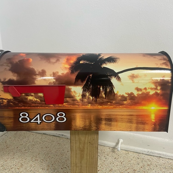 Custom Mailbox with beautiful Hawaiian sunset. Add your name & address optional. - Picture 10 of 11